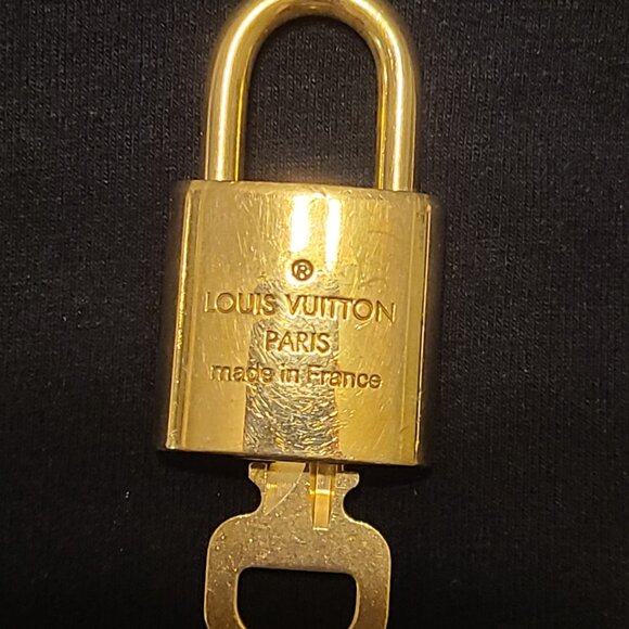 LV Lock & Key set #345 - Picture 3 of 8